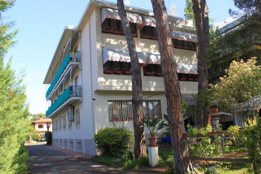 Hotel Manuela Cinquale Eksteriør billede