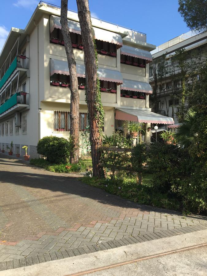 Hotel Manuela Cinquale Eksteriør billede
